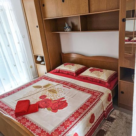 באסקה Apartments Benkovic מראה חיצוני תמונה