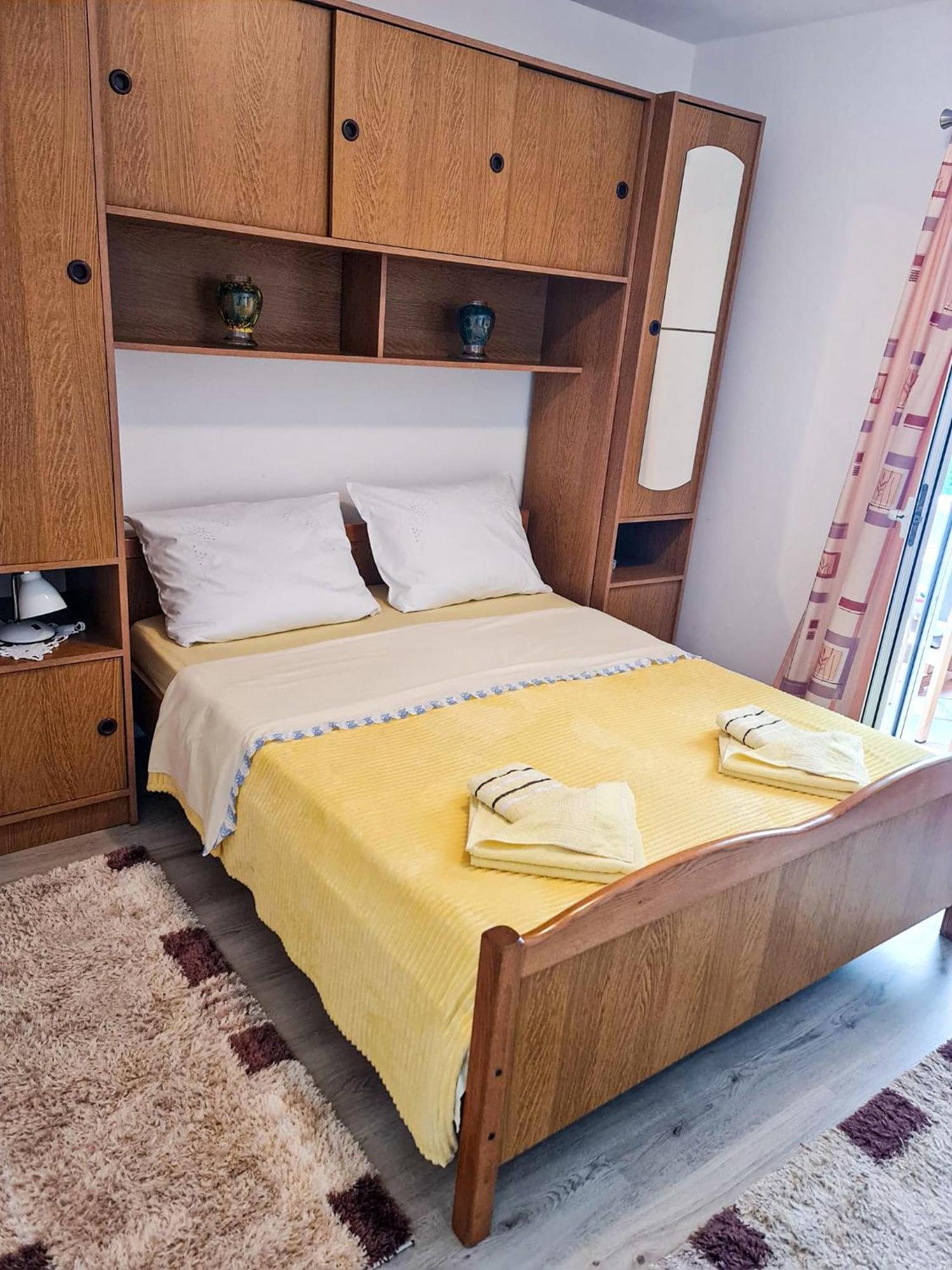 באסקה Apartments Benkovic מראה חיצוני תמונה