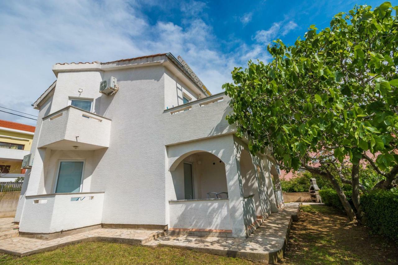 באסקה Apartments Benkovic מראה חיצוני תמונה